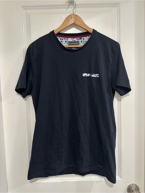 Guide London Men's Navy Short-Sleeve Crew Neck Tee With Pocket Detail Size M